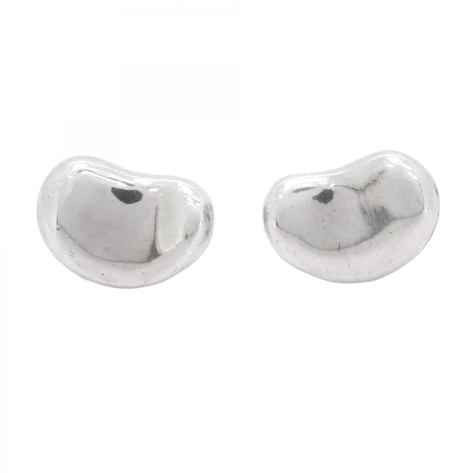 Silver 925 stud earrings by Tiffany: Silver 925 stud earrings by Tiffany Silver 925 stud earrings by Tiffany, featuring a classic design with subtle details. Made from high-quality silver, these stud earrings showcase the timeless elegan