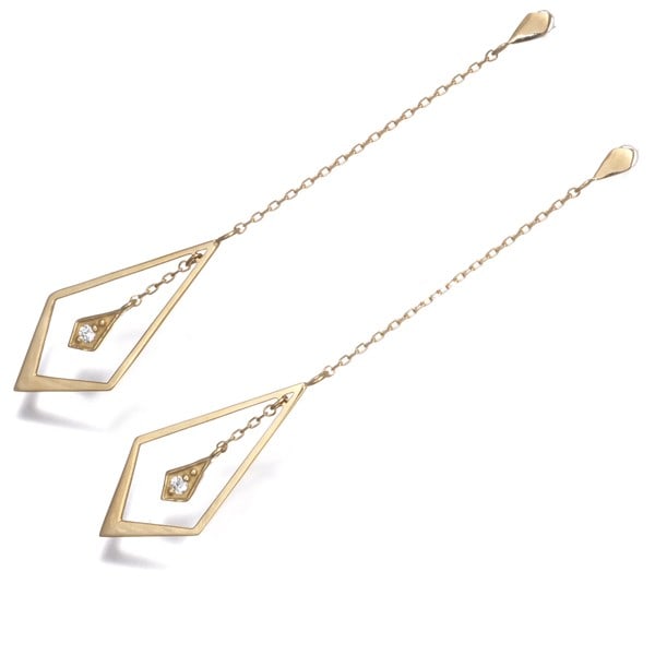 Diamond Drop Chain 18K Yellow Gold Star Jewelry Earrings: Diamond Drop Chain 18K Yellow Gold Star Jewelry Earrings 18k yellow gold star jewelry earrings feature a natural diamond drop chain design. The earrings showcase a beautiful, high-quality diamond as