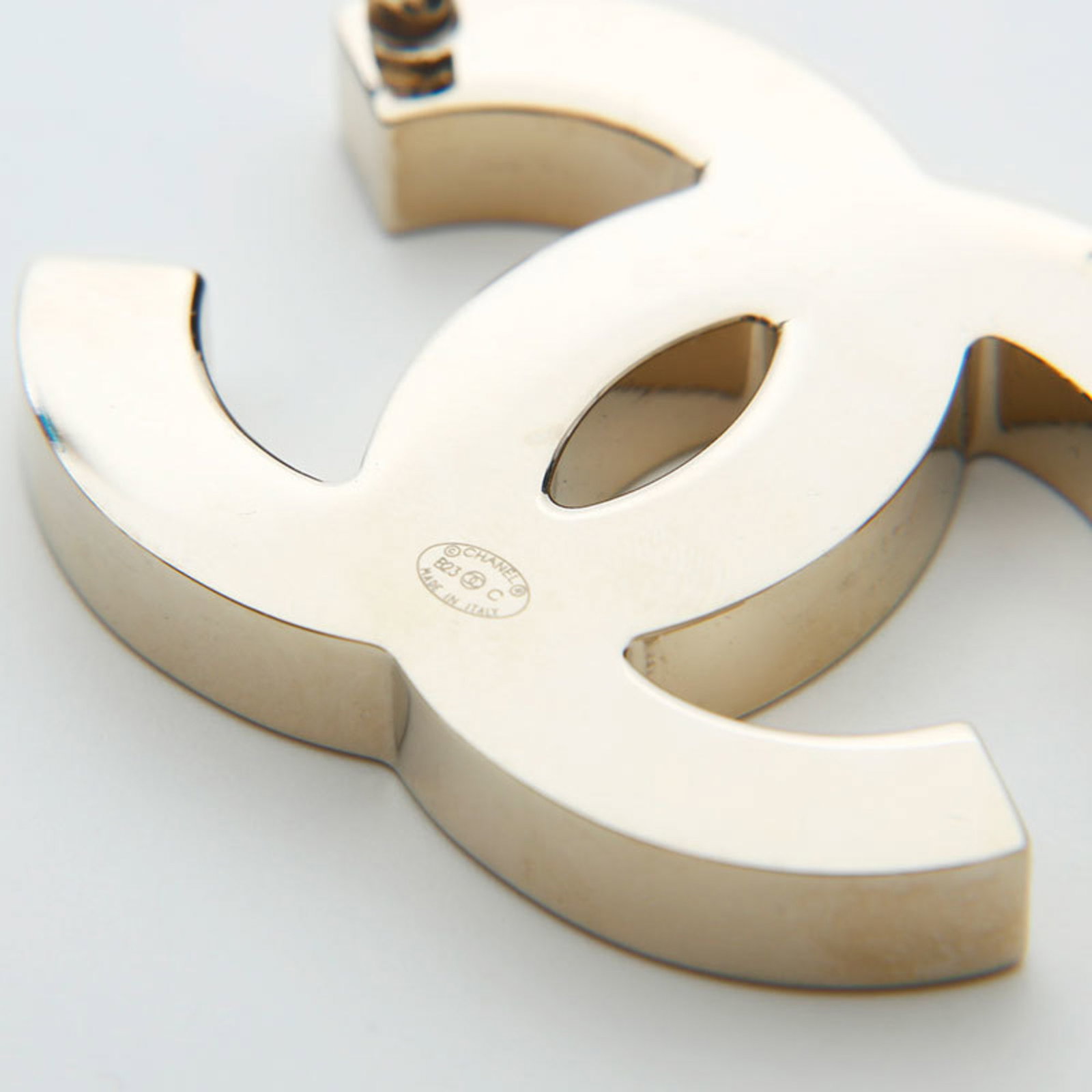 Chanel Brooch - 8