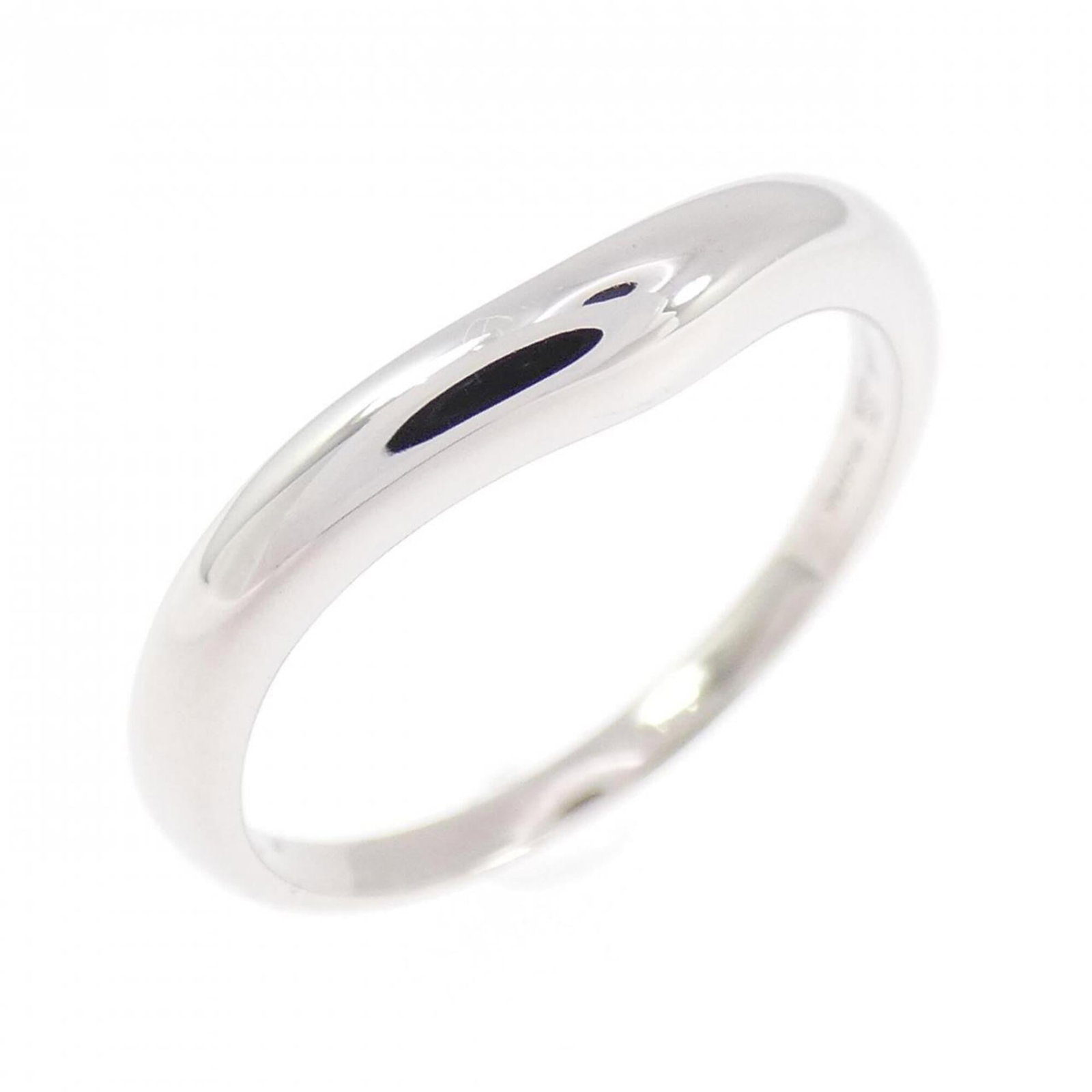Bvlgari Platinum Ring for Wedding: Bvlgari Platinum Ring for Wedding Bvlgari Platinum Ring for Wedding features a sleek design in platinum, with a silver finish. The ring boasts a high-quality construction and bears the signature of th