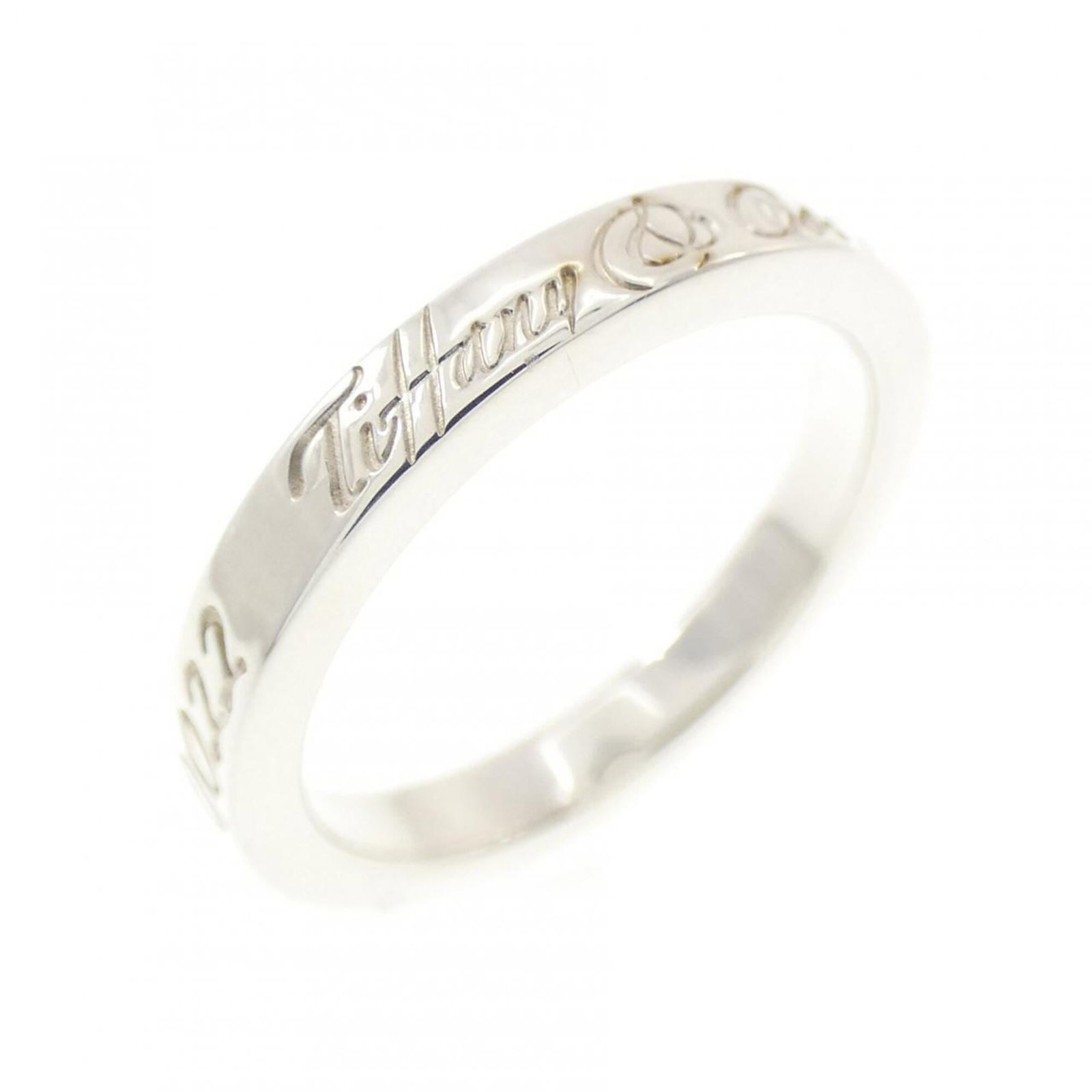 Tiffany Band Ring Silver 925: Tiffany Band Ring Silver 925 Silver band ring from Tiffany, made from high-quality Silver 925 material. The item bears some minor scratches and dirt, but remains in very good condition overall. This u
