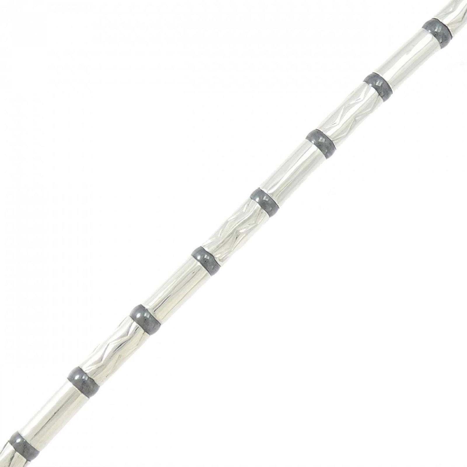 Silver Tiffany 925 Titanium Charm Bracelet: Silver Tiffany 925 Titanium Charm Bracelet Silver Tiffany 925 Titanium Charm Bracelet features a durable combination of silver and titanium, making it a stylish and long-lasting accessory. The bracele