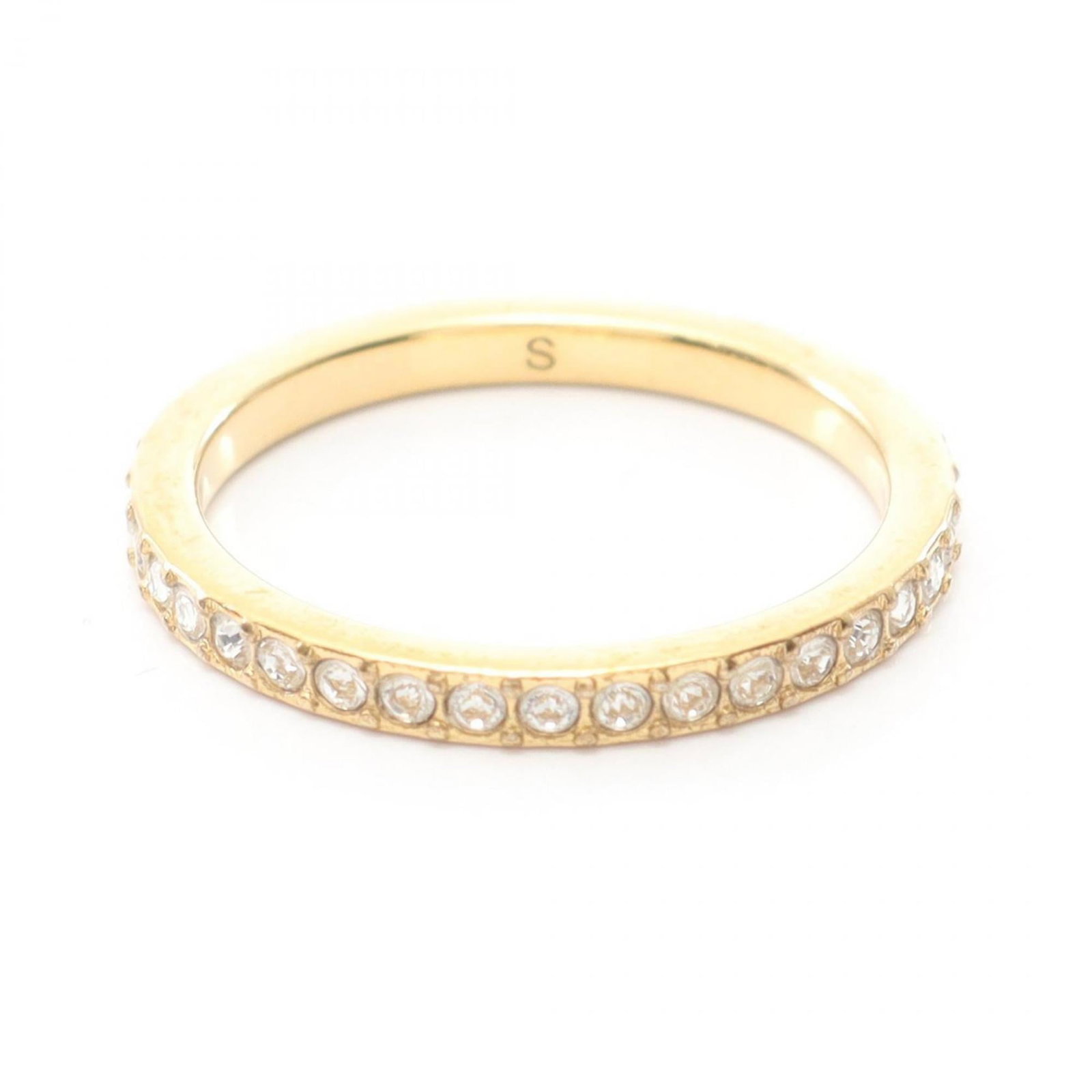 Christian Dior Band Ring Gold Plating Rhinestone: Christian Dior Band Ring Gold Plating Rhinestone Christian Dior Band Ring in gold plating with rhinestones offers a touch of elegance and sophistication. The clear, gold-plated design features subtle