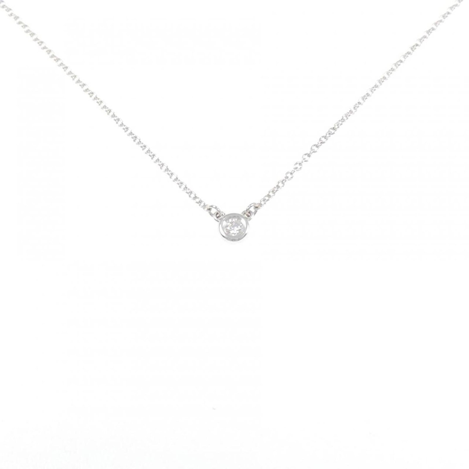 Tiffany Necklace by the yard: Tiffany Necklace by the yard Silver Tiffany Necklace by the yard features a diamond pendant set in sterling silver, measuring 43 cm in circumference and 4mm x 4mm in size. Made from high-quality 925 s