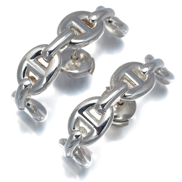 Hermes Hoop 925 Silver Earrings D'Ancre Chaine Enchaine: Hermes Hoop 925 Silver Earrings D'Ancre Chaine Enchaine Sterling silver hoop earrings with a delicate chain detail, showcasing the iconic Hermes style. Made from high-quality 925 metal, these understa