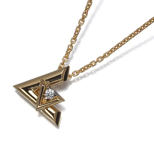 Louis Vuitton Necklace Diamond Volt One Pm 18K 750 Rose Gold: Louis Vuitton Necklace Diamond Volt One Pm 18K 750 Rose Gold Rose gold pendant necklace from Louis Vuitton's Volt One collection, featuring a natural diamond main stone. The 18k metal piece boasts a