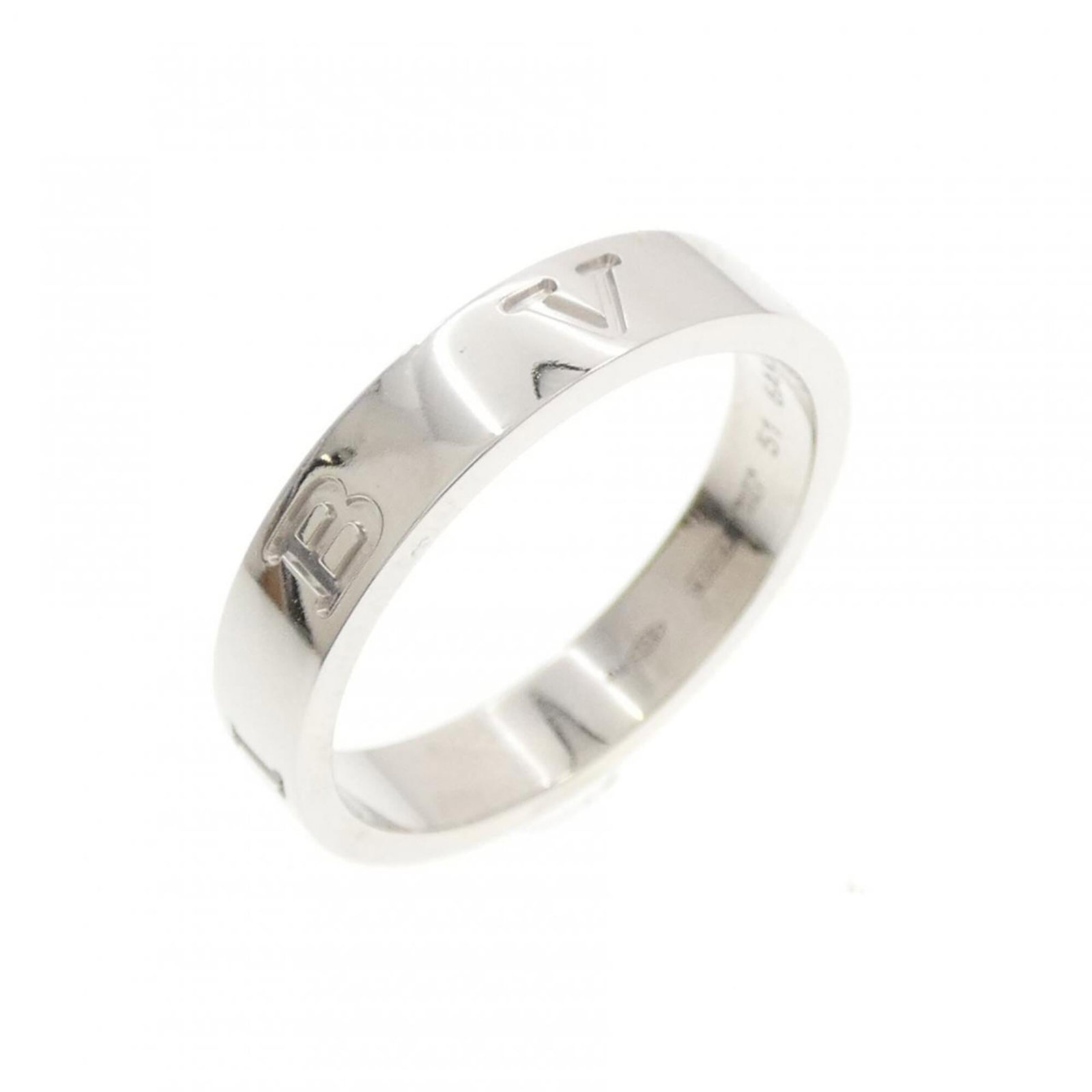 Bvlgari Band Ring White Gold (18K): Bvlgari Band Ring White Gold (18K) This Bvlgari Band Ring in white gold (18K) boasts elegant design, crafted from high-quality 18K white gold. A few traces of usage are visible, with some minor