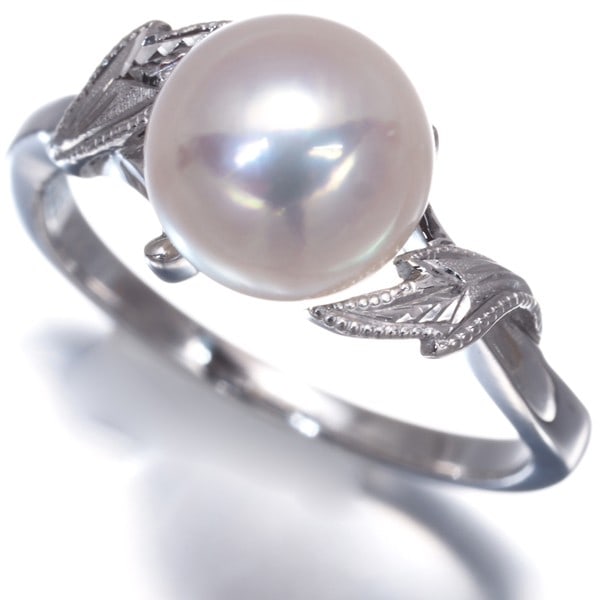 Mikimoto Ring Akoya Pearl 7.9Mm Milgrain Leaf Us5 14K 585 White Gold: Mikimoto Ring Akoya Pearl 7.9Mm Milgrain Leaf Us5 14K 585 White Gold The Mikimoto Ring showcases a stunning Akoya pearl, measuring 7.9mm in diameter, set within a milgrain leaf design on an 14k white