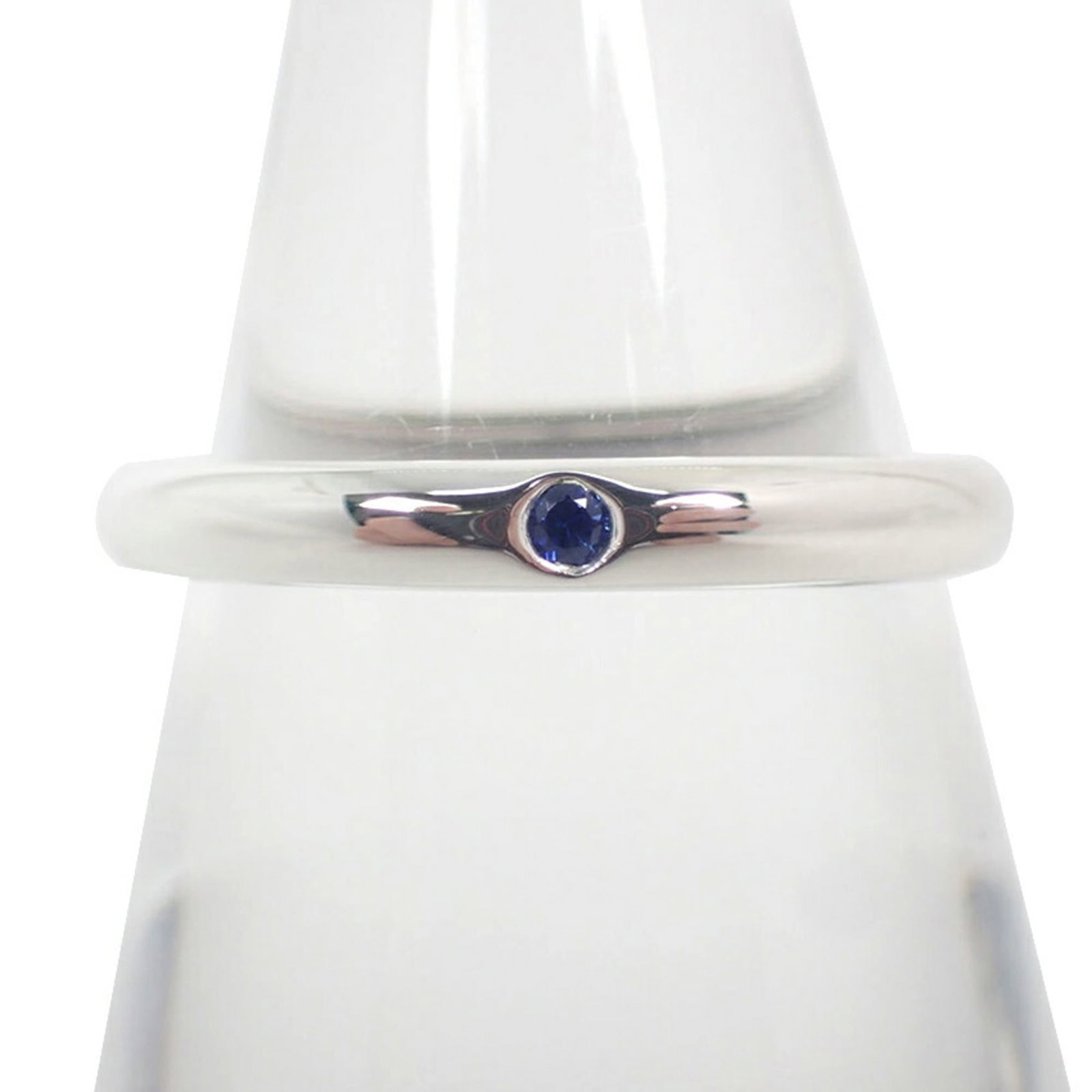 Sterling Silver Ring Tiffany Band: Sterling Silver Ring Tiffany Band Sterling silver Tiffany band ring features a beautiful sapphire stone, crafted from high-quality sterling silver (925). The ring bears a signature and has been well-c