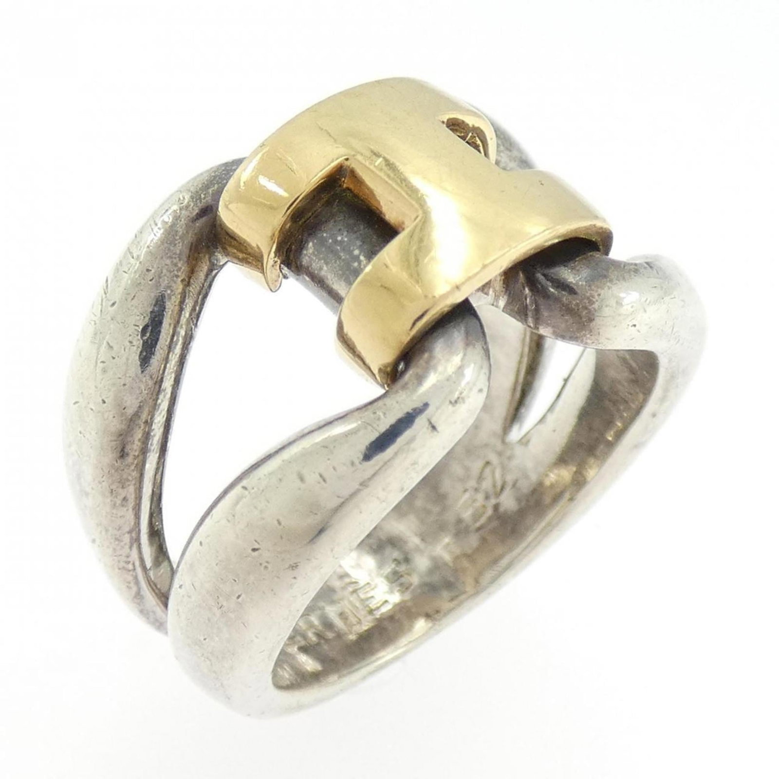 Ring Band Hermes: Ring Band Hermes The Herm?s Ring Band features the iconic brand's signature style, with a sleek design and high-quality materials. This used band ring shows signs of wear, but remains in acceptable co