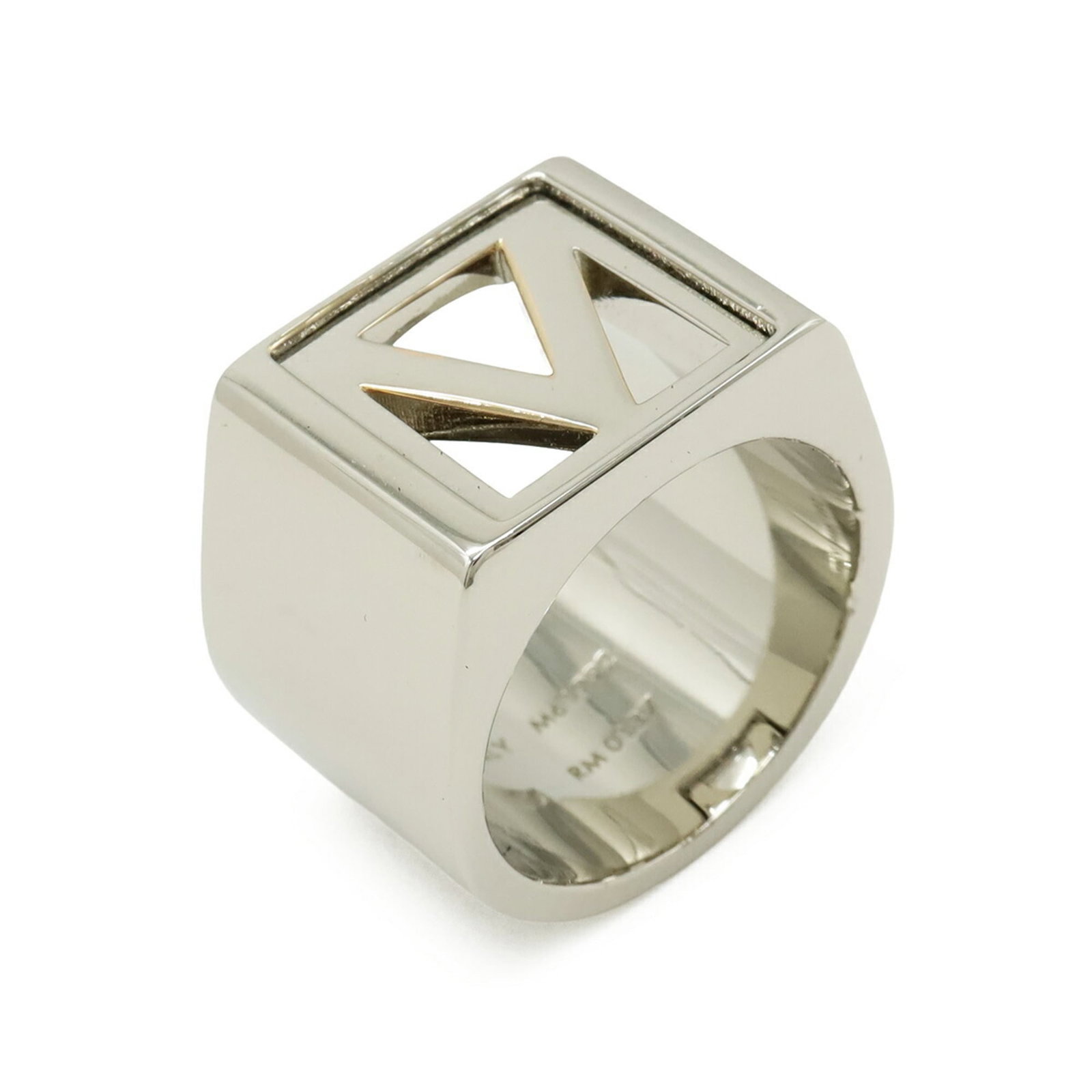 Louis Vuitton Band Ring Palladium: Louis Vuitton Band Ring Palladium Palladium band ring from Louis Vuitton, featuring a sleek silver design. Made from high-quality palladium, this women's band ring boasts a modern and sophisticated