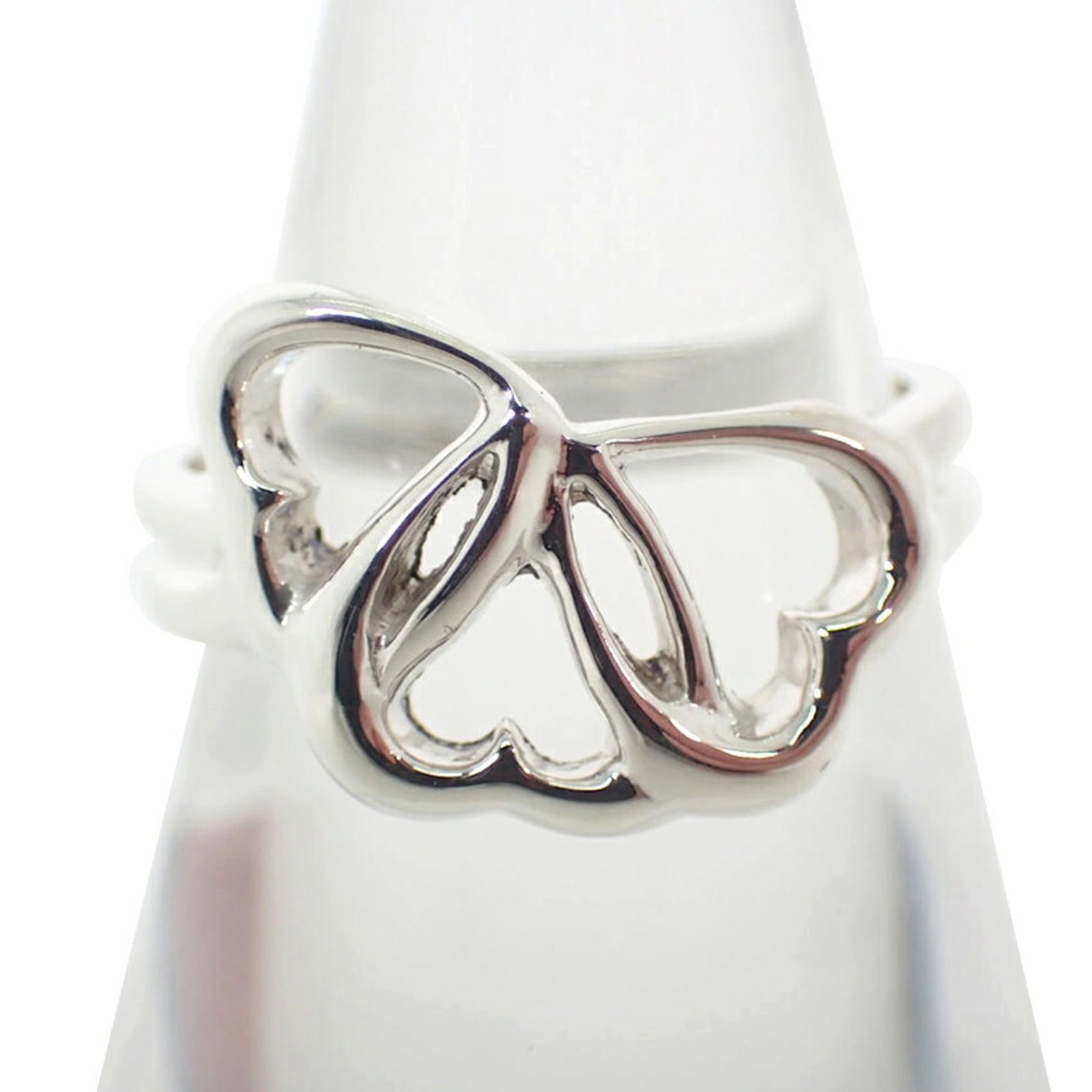 Sterling Silver Ring Tiffany Band: Sterling Silver Ring Tiffany Band Sterling Silver Ring Tiffany Band - A Pre-Owned Women's Band in Excellent Condition. This 50mm sterling silver band features the iconic Tiffany brand and has a few tr