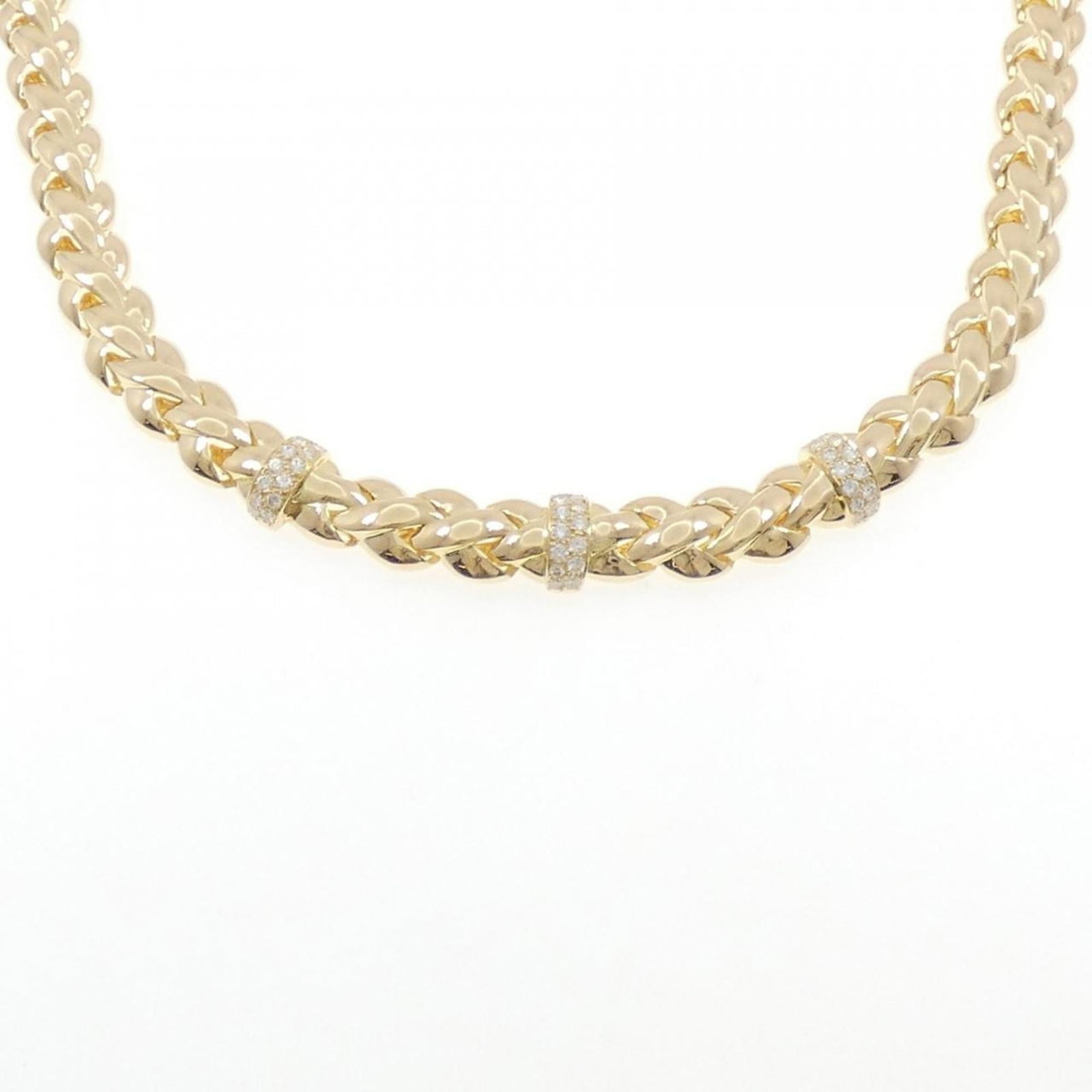 Diamond Necklace by Van Cleef & Arpels: Diamond Necklace by Van Cleef & Arpels 18K yellow gold necklace featuring an impressive diamond, weighing 18 carats. The necklace boasts a classic design with a 41 cm circumference, suitable for vario