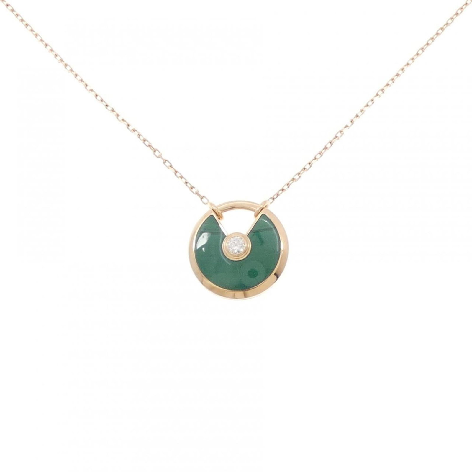 Cartier Amulette Sm Necklace: Cartier Amulette Sm Necklace Pink gold (18K) Cartier Amulette Sm Necklace features a diamond and malachite stone, set in a classic design. The necklace measures 45 cm in circumference and has a