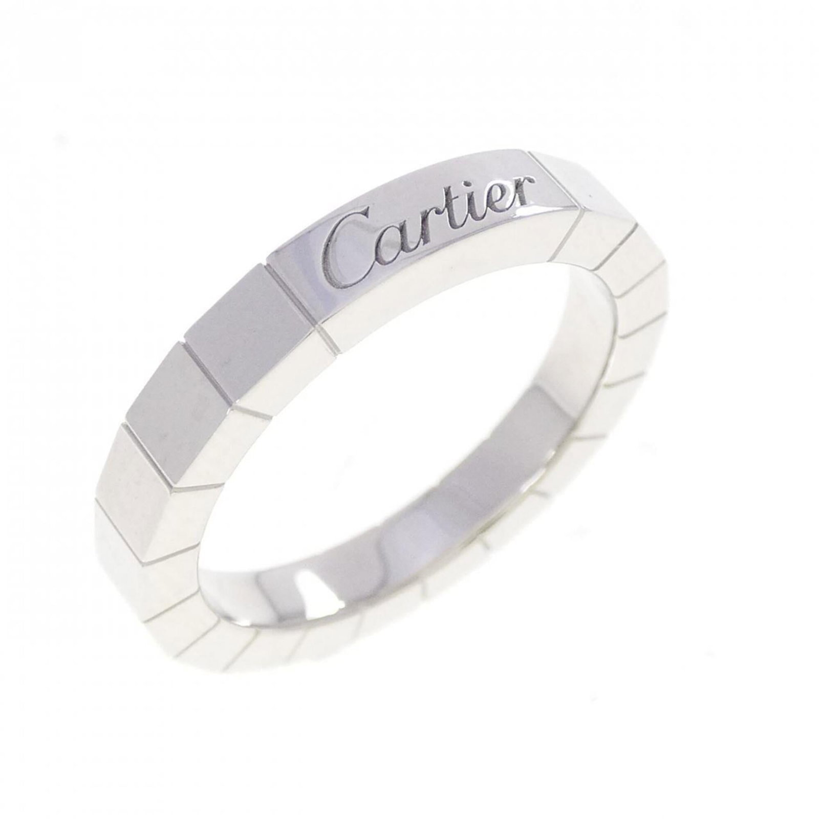 White Gold Cartier Band Ring 18K: White Gold Cartier Band Ring 18K 18K White Gold Cartier Band Ring for Women, Us Size 6. A few traces of usage are visible, with some minor scratches and dirt present, but overall in very good conditio