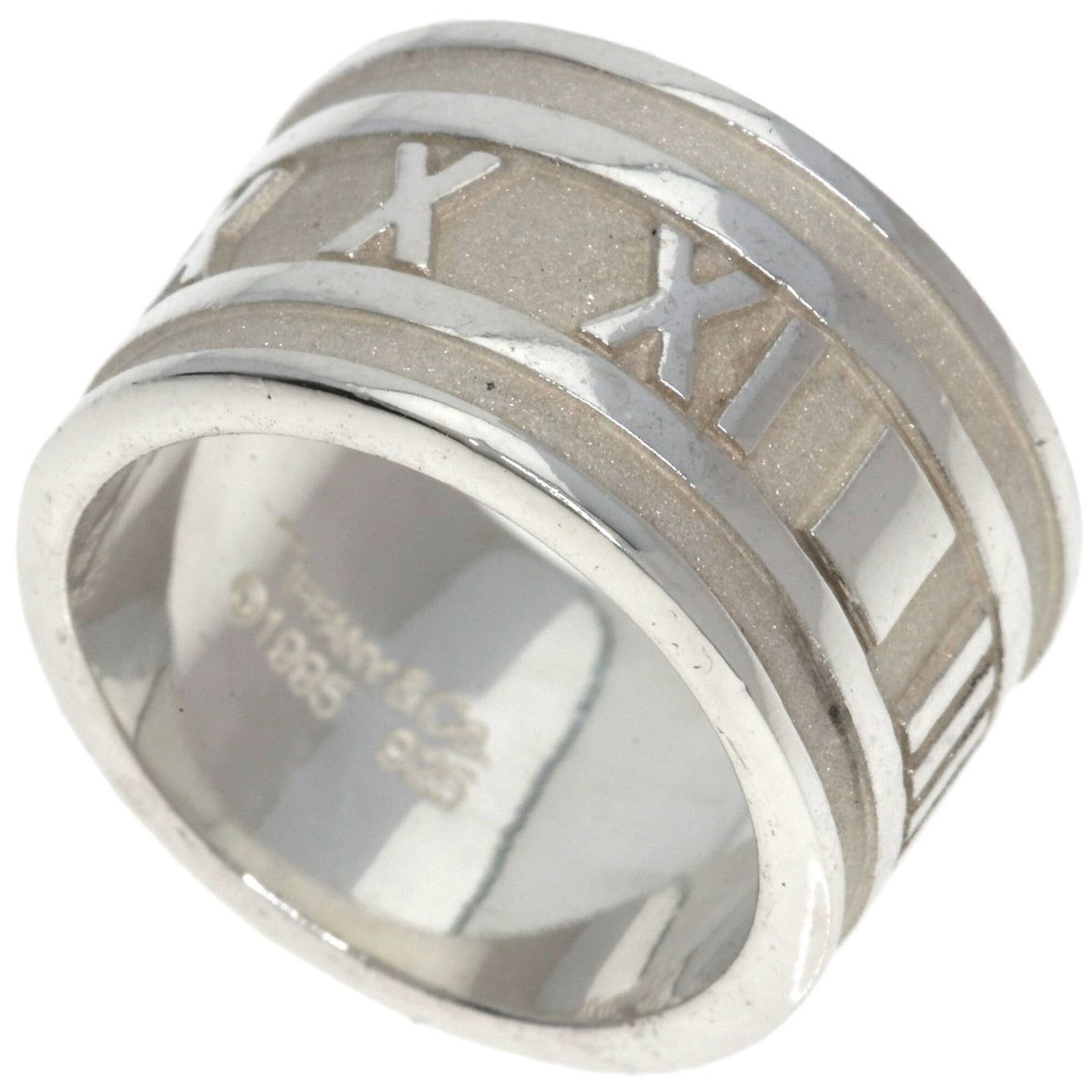 Silver Ring Tiffany Band: Silver Ring Tiffany Band Silver Ring Tiffany Band - A Like New Condition Women's Band Ring in Silver, featuring a classic design with a silver finish. This band ring has a US size 5 and bears a