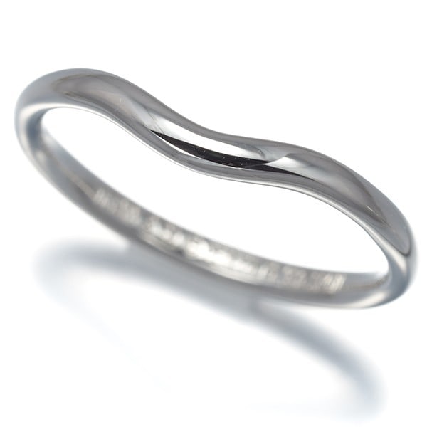 Tiffany&Co. Ring Curved Band Us7.25-7.5 950 Platinum: Tiffany&Co. Ring Curved Band Us7.25-7.5 950 Platinum Tiffany&Co. Platinum Curved Band Ring, crafted from 950 platinum metal, boasts a unique curved band design. This elegant ring features no main ston