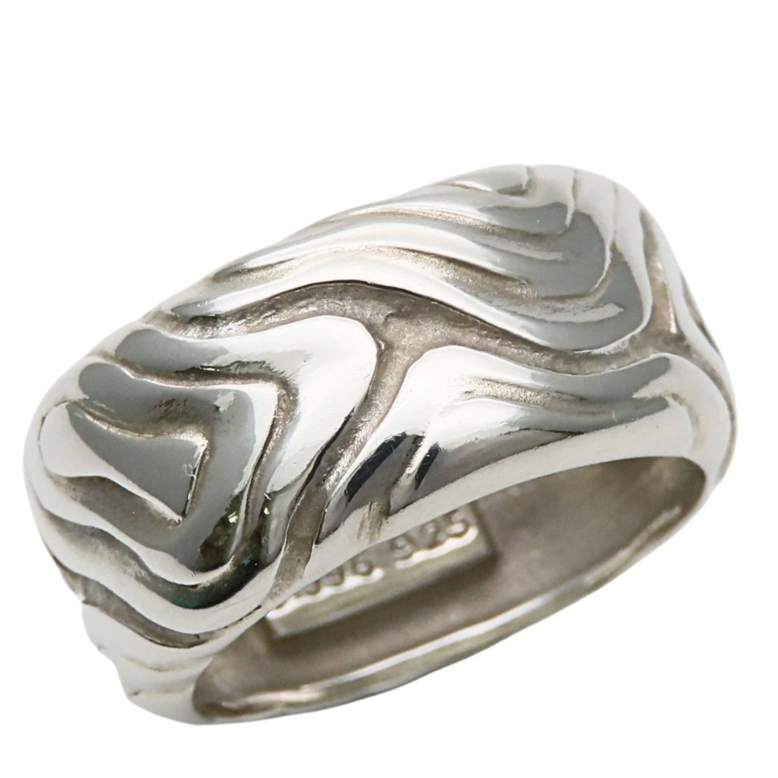 Tiffany Band Ring Silver 925: Tiffany Band Ring Silver 925 Silver Tiffany band ring with a classic design, made from high-quality Silver 925 material. The item has some minor scratches and dirt, but remains in very good