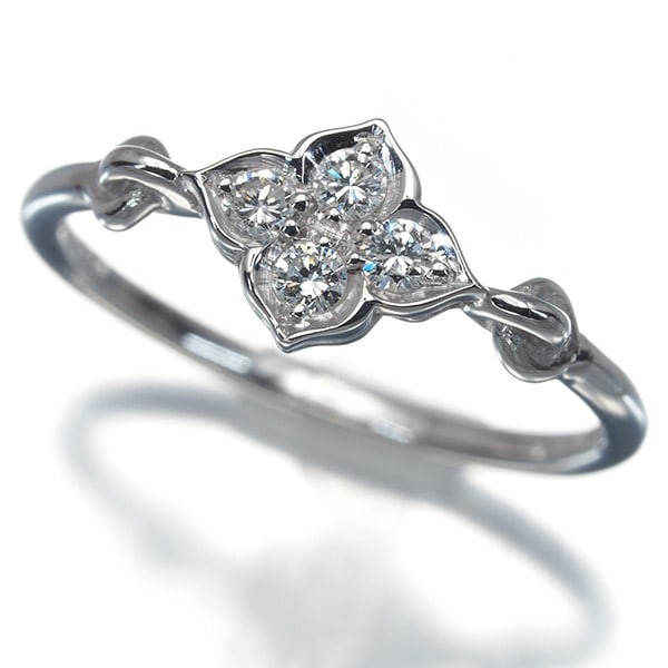 Cartier Ring Diamond Hindu Eu50 18K 750 White Gold: Cartier Ring Diamond Hindu Eu50 18K 750 White Gold 18k white gold Cartier ring features a natural diamond, part of the Hindu collection. This elegant piece boasts exceptional craftsmanship and