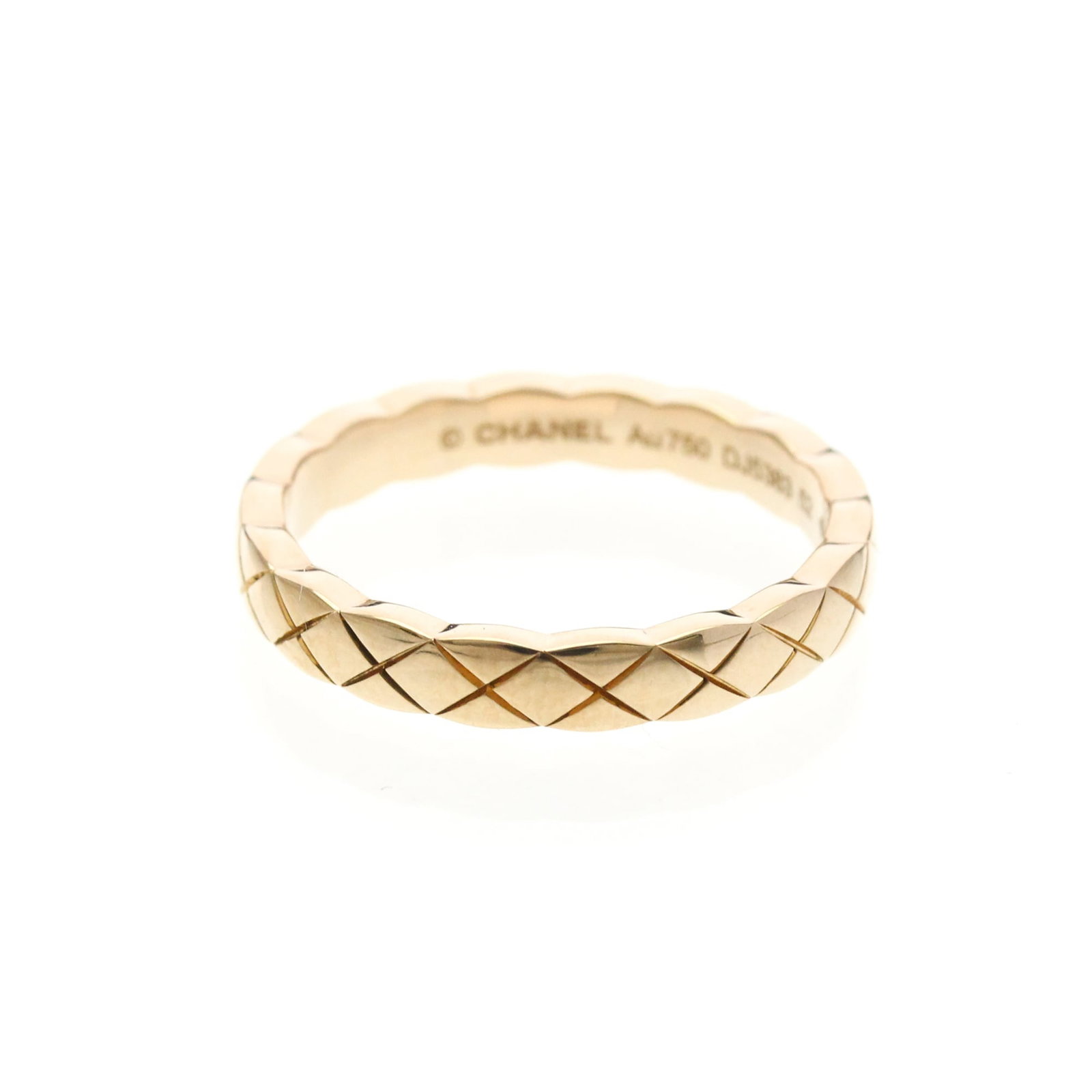 Pink Gold Pink Gold 18k Ring Band Chanel: Pink Gold Pink Gold 18k Ring Band Chanel Pink Gold Pink Gold 18k Ring Band Chanel - A chic and elegant pink gold band ring, crafted from high-quality 18K metal. This fashion-forward piece boasts a sle