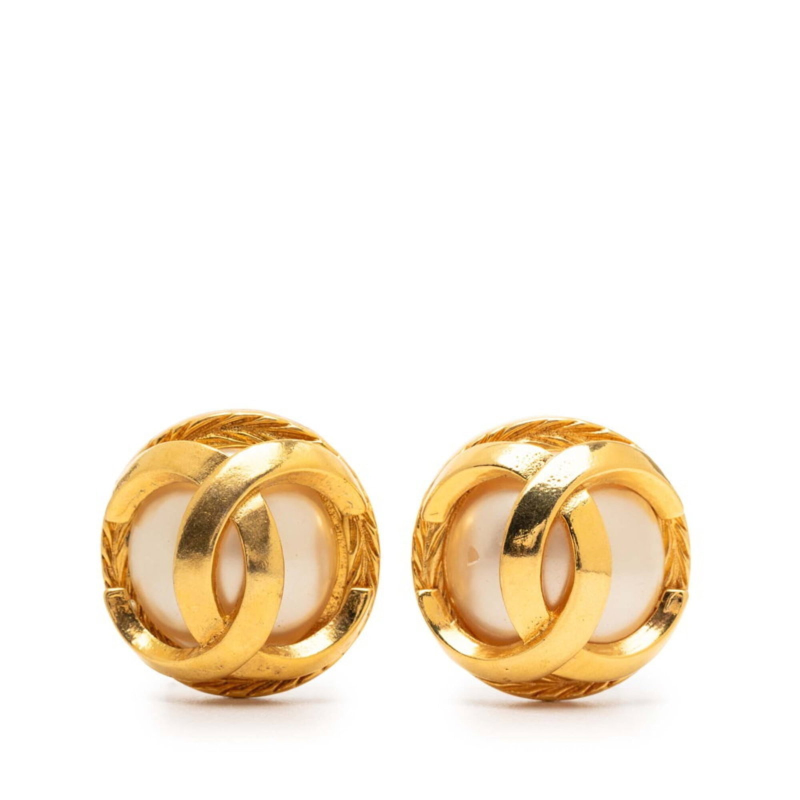 Clip earrings gold plating by Chanel: Clip earrings gold plating by Chanel Clip earrings in gold plating by Chanel, featuring artificial pearl stones. The earrings have a classic design with a subtle shine from the gold plating and