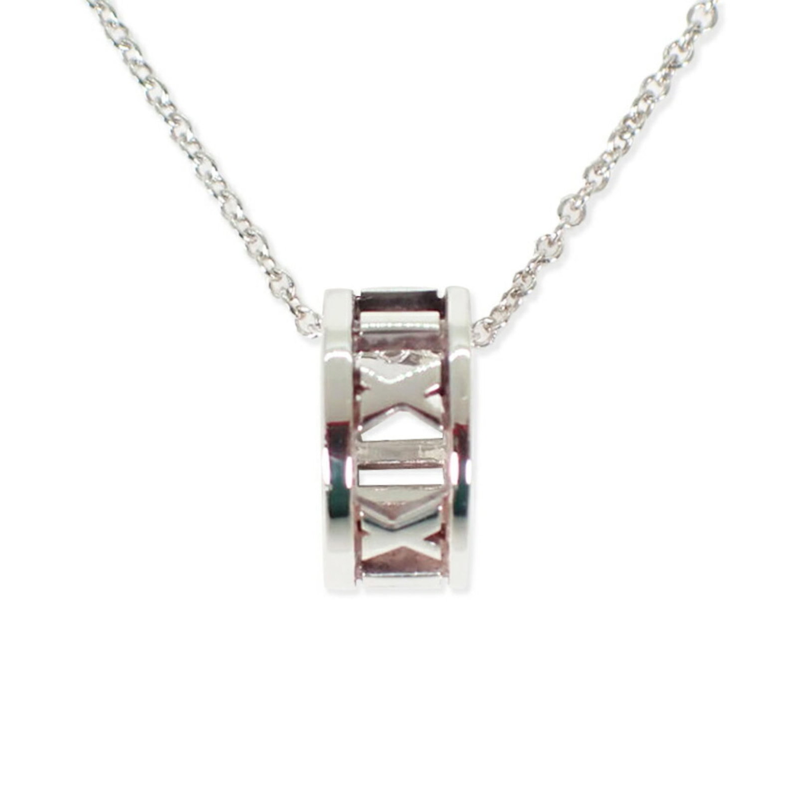 Atlas 925 Necklace Pendant Tiffany: Atlas 925 Necklace Pendant Tiffany Sterling silver necklace pendant from Tiffany, featuring a classic design with a subtle touch. The 41cm chain circumference and 10.3mm x 5.2mm pendant size provide