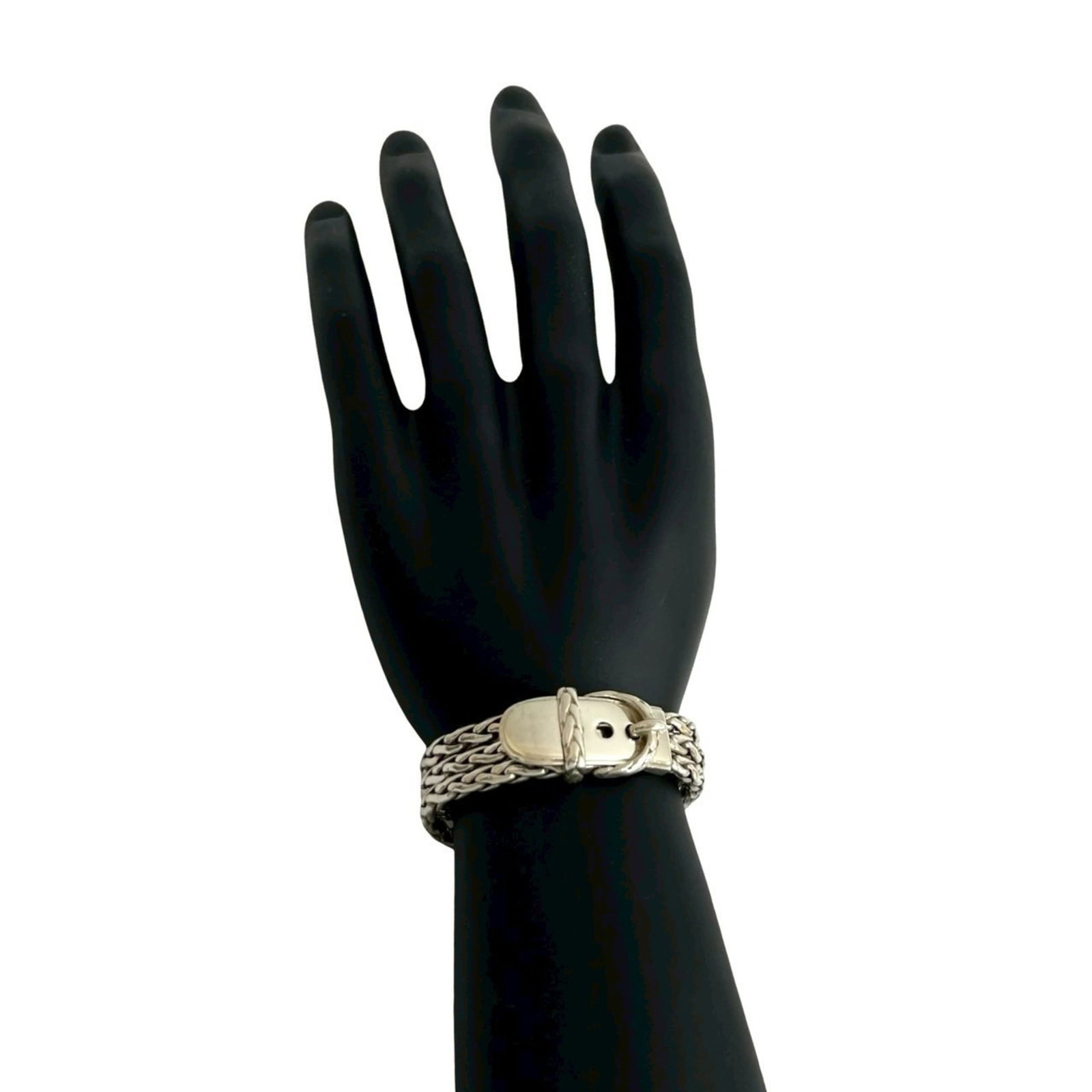 Silver Charm Bracelet 925 by Hermes: Silver Charm Bracelet 925 by Hermes Silver Charm Bracelet 925 by Hermes features a sleek and modern design with intricate details, crafted from high-quality silver 925 material. The bracelet measures 
