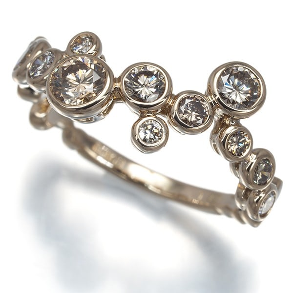 Kashikey Ring Diamond 1.00Ct Bezel Us7 18K 750 Brown Gold: Kashikey Ring Diamond 1.00Ct Bezel Us7 18K 750 Brown Gold Kashikey's 1.00Ct Bezel Diamond Ring showcases a stunning natural diamond set in an 18k brown gold bezel, creating a striking contrast