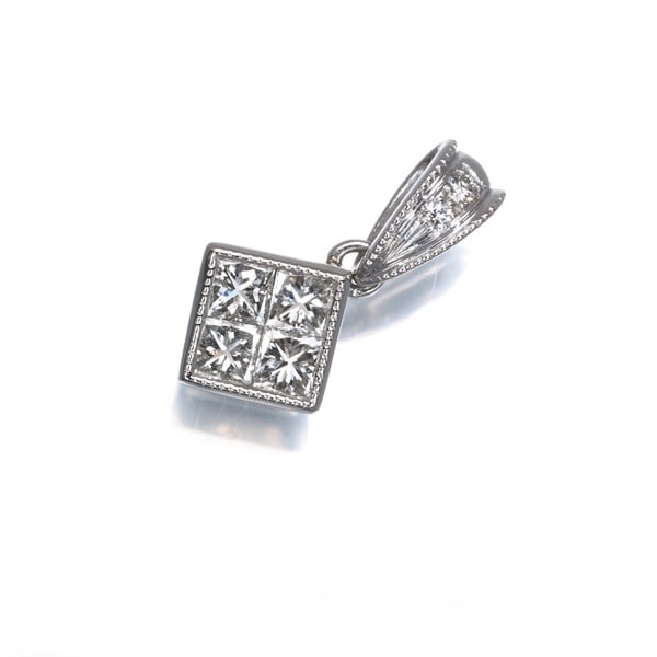 Pola Pendant 0.50ct Diamond Princess Cut 900 Platinum: Pola Pendant 0.50ct Diamond Princess Cut 900 Platinum 900 Platinum Pola Pendant showcases a stunning 0.50ct diamond in Princess Cut, set within a platinum metal pendant bearing the brand POLA. The