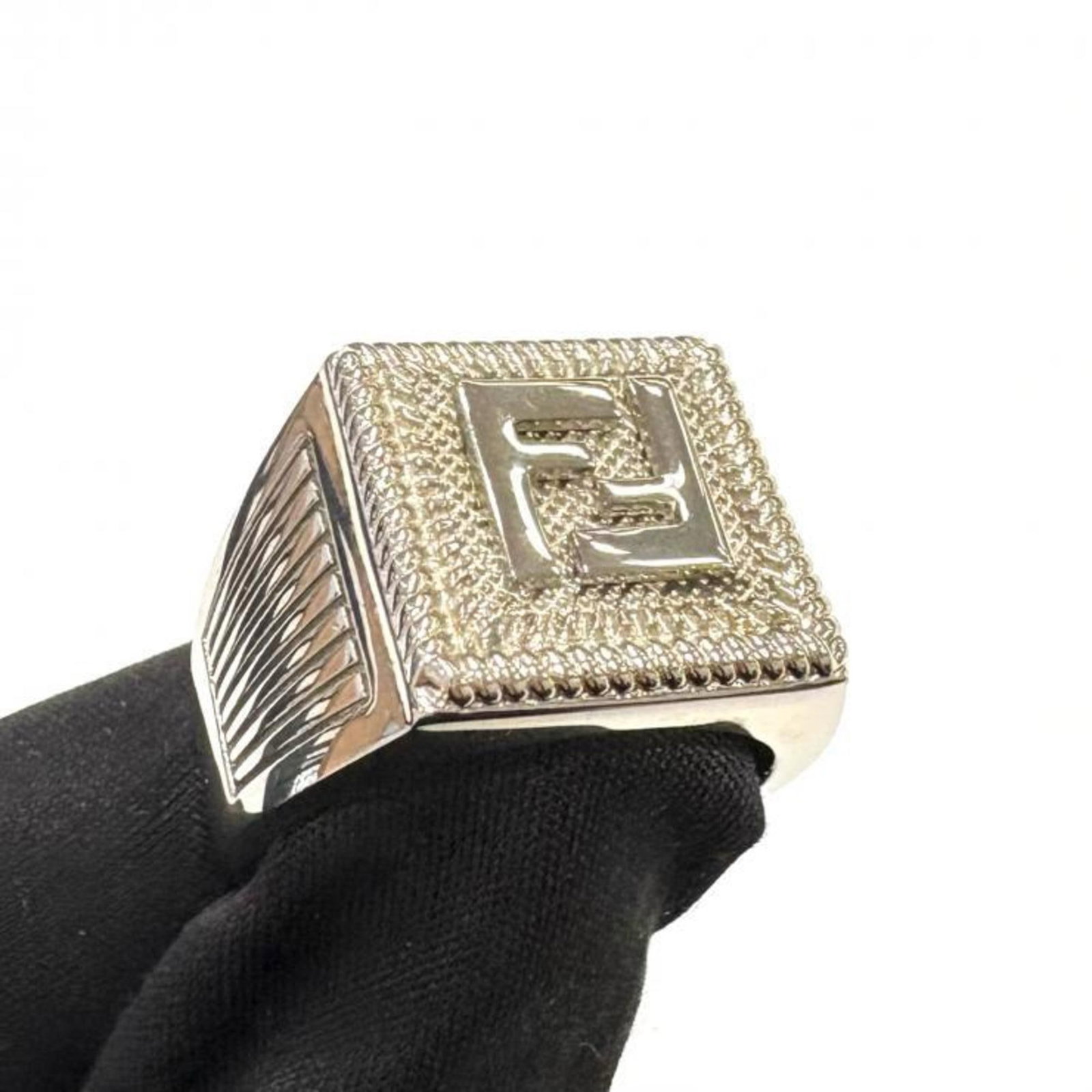 Fendi Band Ring - 10