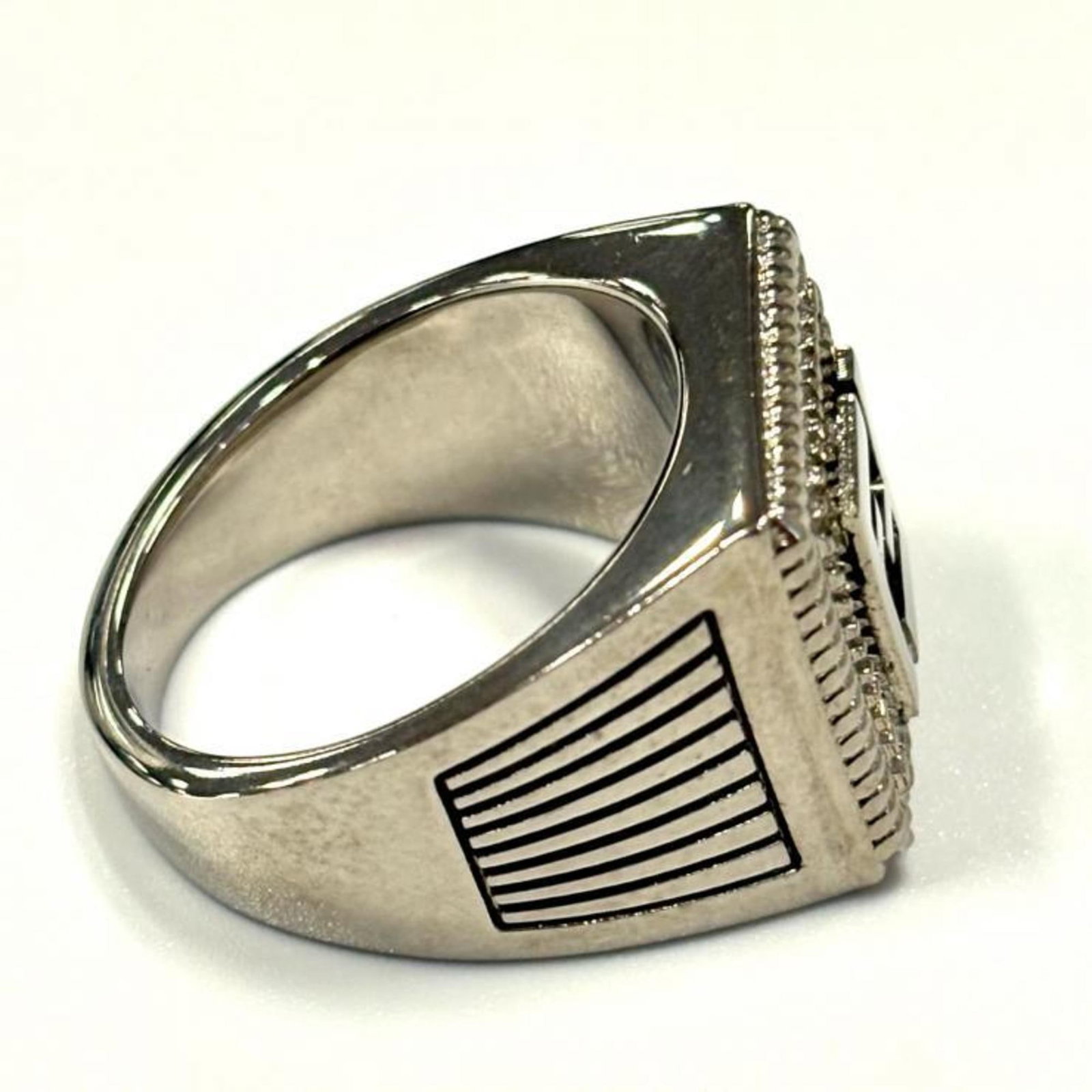 Fendi Band Ring - 7