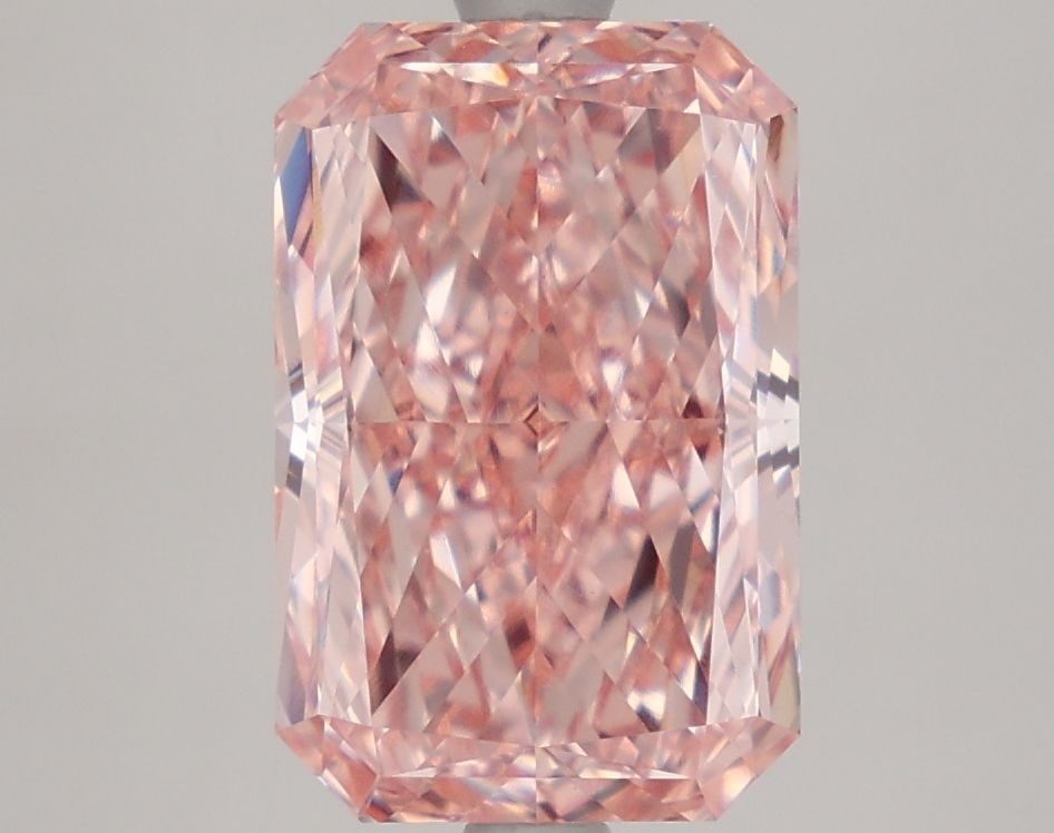 IGI Radiant 3.76ct Fancy Vivid Pink VVS2 - Loose Lab Diamond: IGI Radiant 3.76ct Fancy Vivid Pink VVS2 - Loose Lab Diamond Item Specifics: Source: This Is A Real Diamond Grown In A Lab Not Mined. Carat: 3.76 Cut: - Color: Fancy Vivid Pink Clarity: VVS2 Polish: