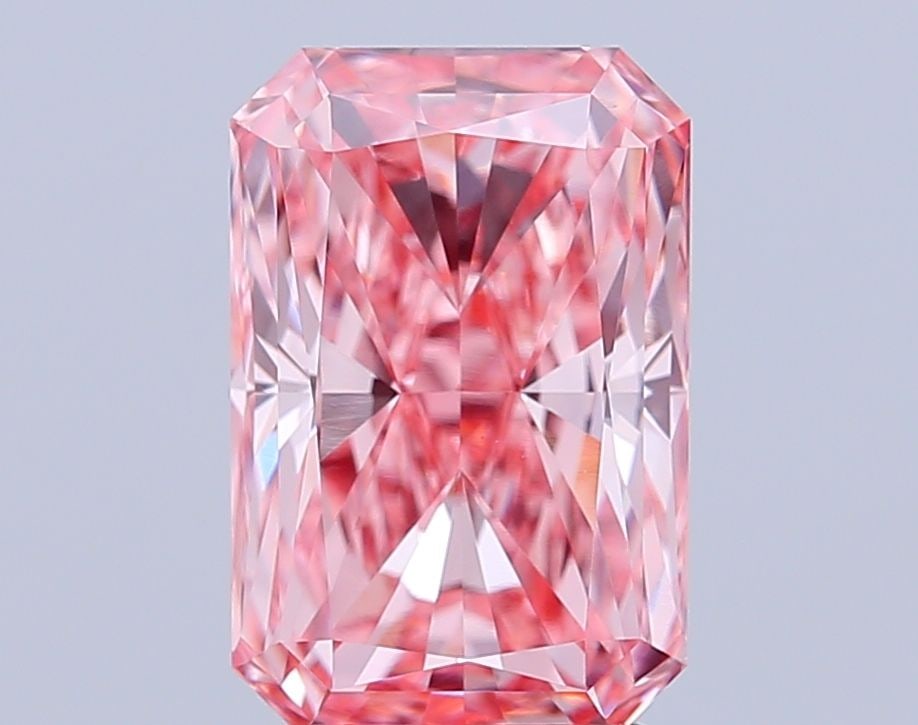 IGI Radiant 3.61ct Fancy Vivid Pink VVS2 - Loose Lab Diamond: IGI Radiant 3.61ct Fancy Vivid Pink VVS2 - Loose Lab Diamond Item Specifics: Source: This Is A Real Diamond Grown In A Lab Not Mined. Carat: 3.61 Cut: - Color: Fancy Vivid Pink Clarity: VVS2 Polish: E