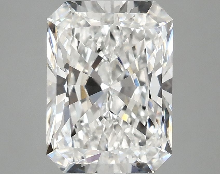 IGI Radiant 2.99ct E VVS2 - Loose Lab Diamond: IGI Radiant 2.99ct E VVS2 - Loose Lab Diamond Item Specifics: Source: This Is A Real Diamond Grown In A Lab Not Mined. Carat: 2.99 Cut: - Color: E Clarity: VVS2 Polish: EX Symmetry: EX Measurements: 9