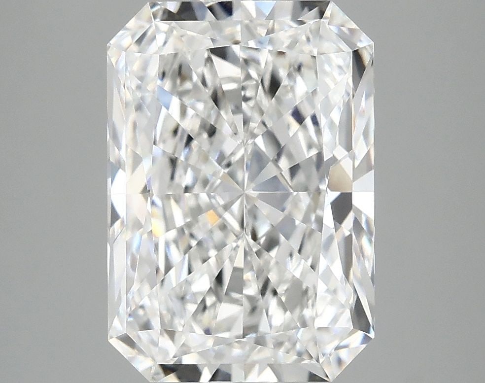 IGI Radiant 4.1ct D VVS2 - Loose Lab Diamond: IGI Radiant 4.1ct D VVS2 - Loose Lab Diamond Item Specifics: Source: This Is A Real Diamond Grown In A Lab Not Mined. Carat: 4.1 Cut: - Color: D Clarity: VVS2 Polish: EX Symmetry: EX Measurements: 11.