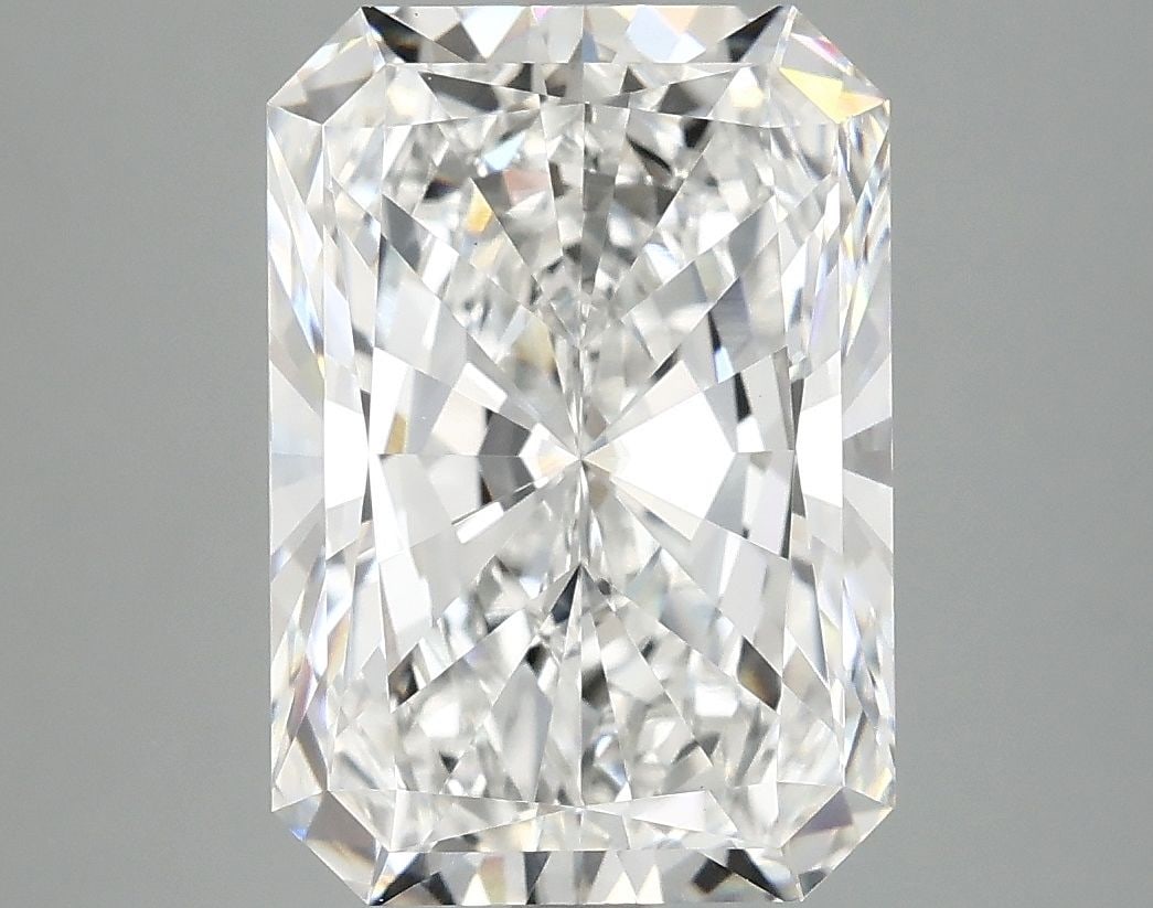 IGI Radiant 4.99ct E VVS2 - Loose Lab Diamond: IGI Radiant 4.99ct E VVS2 - Loose Lab Diamond Item Specifics: Source: This Is A Real Diamond Grown In A Lab Not Mined. Carat: 4.99 Cut: - Color: E Clarity: VVS2 Polish: EX Symmetry: EX Measurements: 1