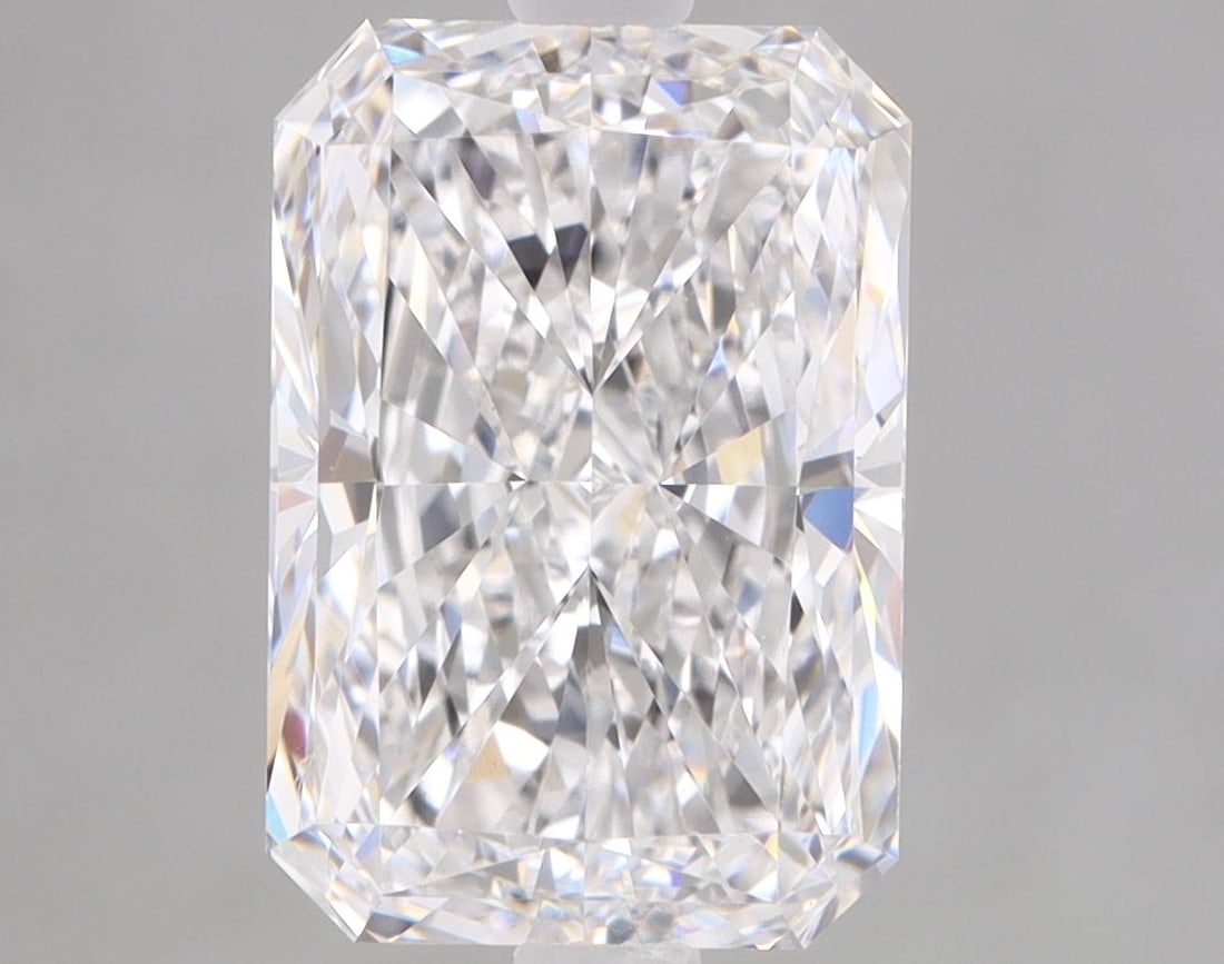 IGI Radiant 3.09ct D VVS2 - Loose Lab Diamond: IGI Radiant 3.09ct D VVS2 - Loose Lab Diamond Item Specifics: Source: This Is A Real Diamond Grown In A Lab Not Mined. Carat: 3.09 Cut: - Color: D Clarity: VVS2 Polish: EX Symmetry: EX Measurements: 1