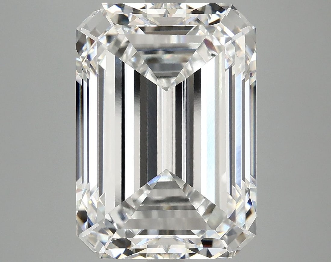IGI Emerald 7.92ct E VVS2 - Loose Lab Diamond: IGI Emerald 7.92ct E VVS2 - Loose Lab Diamond Item Specifics: Source: This Is A Real Diamond Grown In A Lab Not Mined. Carat: 7.92 Cut: - Color: E Clarity: VVS2 Polish: EX Symmetry: EX Measurements: 1