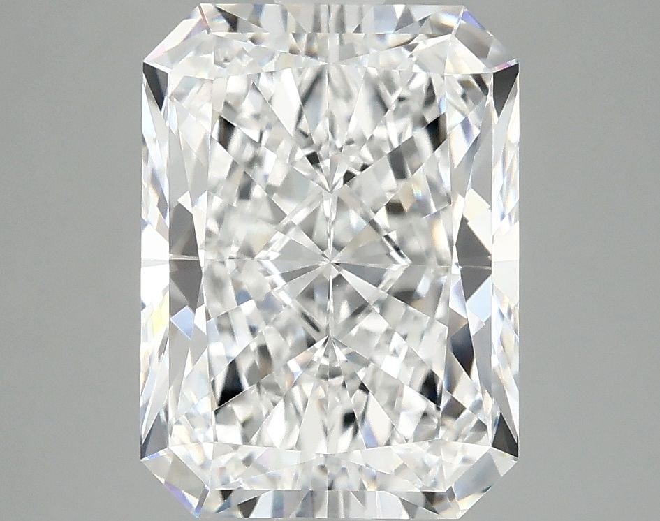 IGI Radiant 4.08ct E VVS2 - Loose Lab Diamond: IGI Radiant 4.08ct E VVS2 - Loose Lab Diamond Item Specifics: Source: This Is A Real Diamond Grown In A Lab Not Mined. Carat: 4.08 Cut: - Color: E Clarity: VVS2 Polish: EX Symmetry: EX Measurements: 1