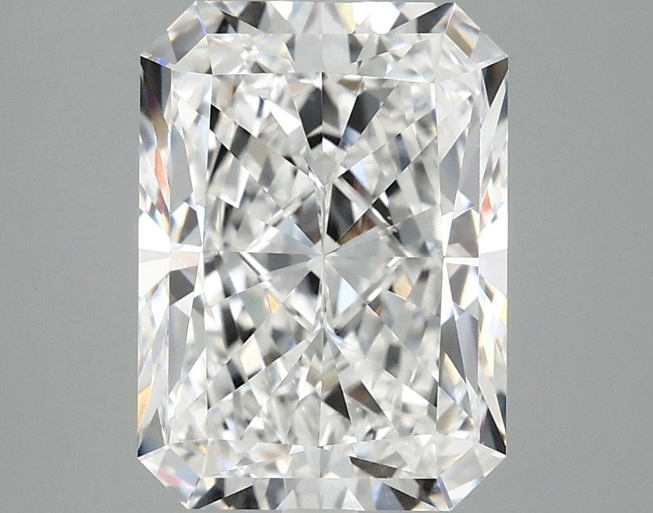 IGI Radiant 4.04ct E VVS2 - Loose Lab Diamond: IGI Radiant 4.04ct E VVS2 - Loose Lab Diamond Item Specifics: Source: This Is A Real Diamond Grown In A Lab Not Mined. Carat: 4.04 Cut: - Color: E Clarity: VVS2 Polish: EX Symmetry: EX Measurements: 1