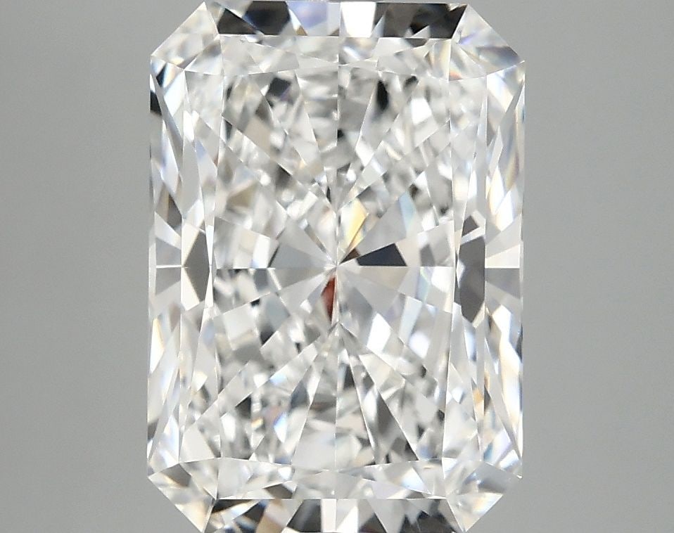 IGI Radiant 4.09ct E VVS2 - Loose Lab Diamond: IGI Radiant 4.09ct E VVS2 - Loose Lab Diamond Item Specifics: Source: This Is A Real Diamond Grown In A Lab Not Mined. Carat: 4.09 Cut: - Color: E Clarity: VVS2 Polish: EX Symmetry: EX Measurements: 1