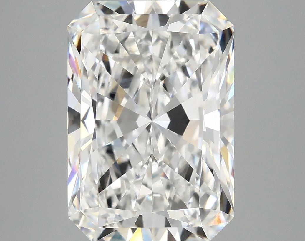 IGI Radiant 4.99ct E VVS2 - Loose Lab Diamond: IGI Radiant 4.99ct E VVS2 - Loose Lab Diamond Item Specifics: Source: This Is A Real Diamond Grown In A Lab Not Mined. Carat: 4.99 Cut: - Color: E Clarity: VVS2 Polish: EX Symmetry: EX Measurements: 1
