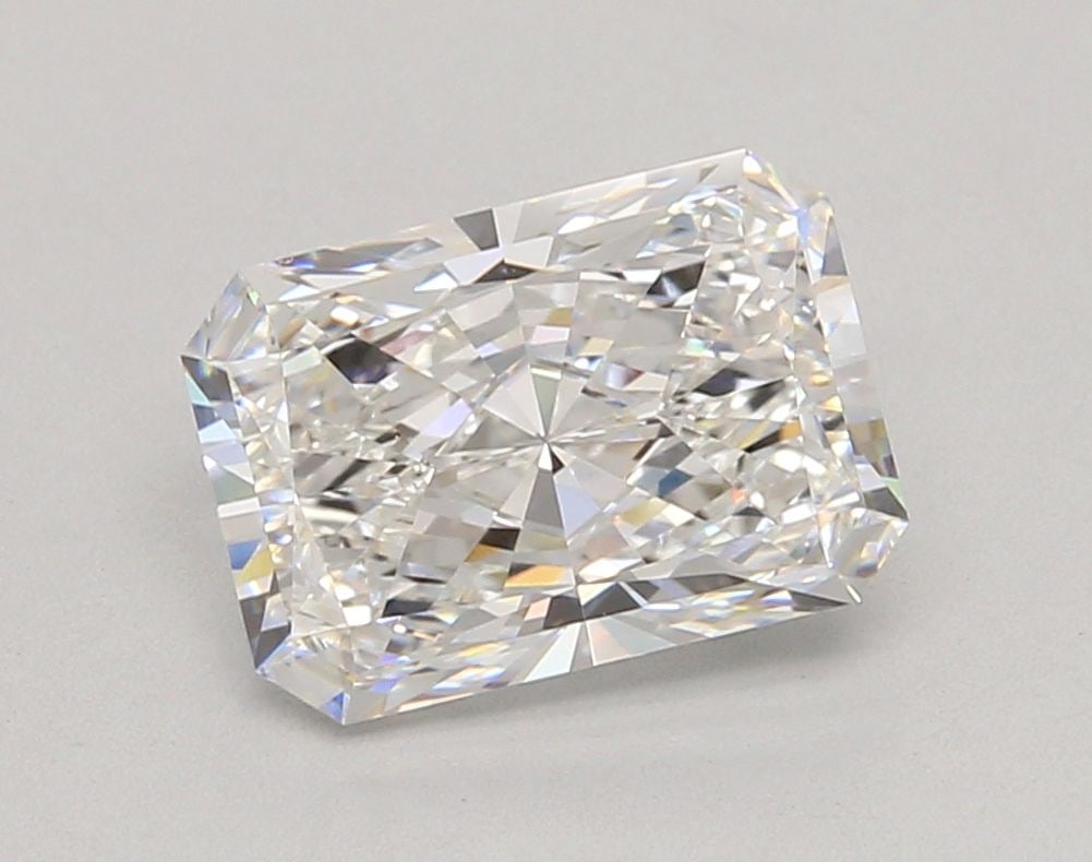 IGI Radiant 3.05ct E VVS2 - Loose Lab Diamond: IGI Radiant 3.05ct E VVS2 - Loose Lab Diamond Item Specifics: Source: This Is A Real Diamond Grown In A Lab Not Mined. Carat: 3.05 Cut: - Color: E Clarity: VVS2 Polish: EX Symmetry: EX Measurements: 1