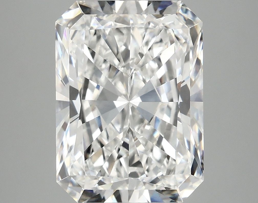 IGI Radiant 4.99ct E VVS2 - Loose Lab Diamond: IGI Radiant 4.99ct E VVS2 - Loose Lab Diamond Item Specifics: Source: This Is A Real Diamond Grown In A Lab Not Mined. Carat: 4.99 Cut: - Color: E Clarity: VVS2 Polish: EX Symmetry: EX Measurements:
