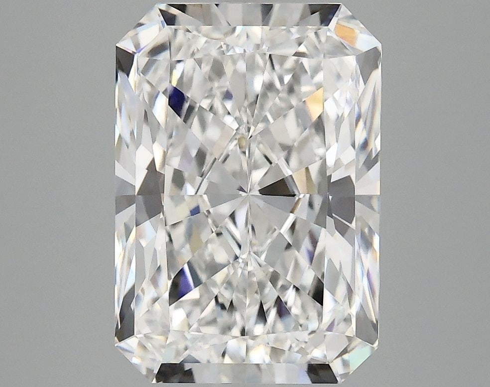 IGI Radiant 3.94ct E VVS2 - Loose Lab Diamond: IGI Radiant 3.94ct E VVS2 - Loose Lab Diamond Item Specifics: Source: This Is A Real Diamond Grown In A Lab Not Mined. Carat: 3.94 Cut: - Color: E Clarity: VVS2 Polish: EX Symmetry: EX Measurements: 1