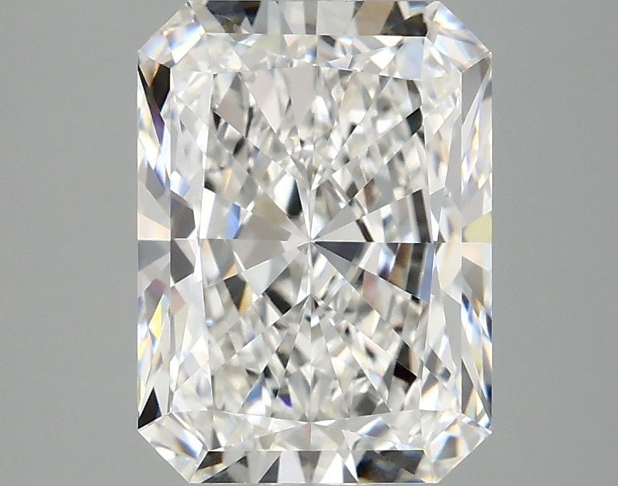 IGI Radiant 3.08ct E VVS2 - Loose Lab Diamond: IGI Radiant 3.08ct E VVS2 - Loose Lab Diamond Item Specifics: Source: This Is A Real Diamond Grown In A Lab Not Mined. Carat: 3.08 Cut: - Color: E Clarity: VVS2 Polish: EX Symmetry: EX Measurements: 9