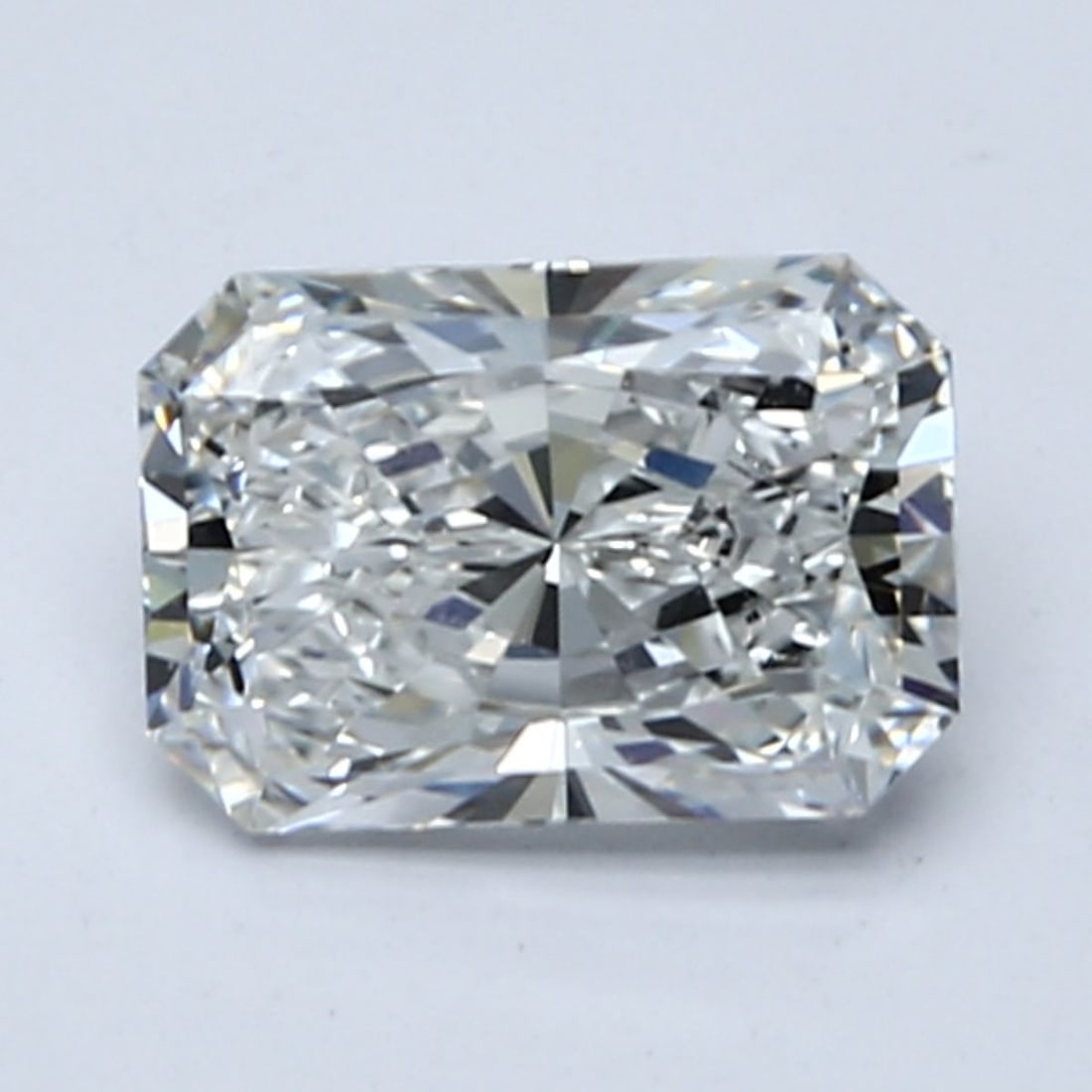 IGI Radiant 1.66ct E VVS2 - Loose Lab Diamond: IGI Radiant 1.66ct E VVS2 - Loose Lab Diamond Item Specifics: Source: This Is A Real Diamond Grown In A Lab Not Mined. Carat: 1.66 Cut: - Color: E Clarity: VVS2 Polish: EX Symmetry: EX Measurements: 8