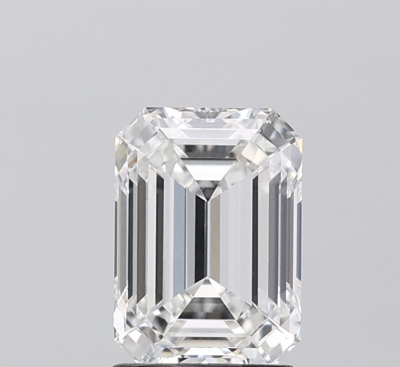 IGI Emerald 2.07ct E VVS2 - Loose Lab Diamond: IGI Emerald 2.07ct E VVS2 - Loose Lab Diamond Item Specifics: Source: This Is A Real Diamond Grown In A Lab Not Mined. Carat: 2.07 Cut: - Color: E Clarity: VVS2 Polish: EX Symmetry: EX Measurements: 8