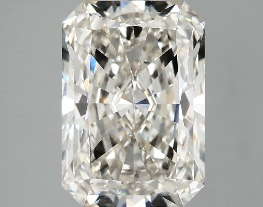 IGI Radiant 3.09ct G VVS2 - Loose Lab Diamond: IGI Radiant 3.09ct G VVS2 - Loose Lab Diamond Item Specifics: Source: This Is A Real Diamond Grown In A Lab Not Mined. Carat: 3.09 Cut: - Color: G Clarity: VVS2 Polish: EX Symmetry: EX Measurements: 1