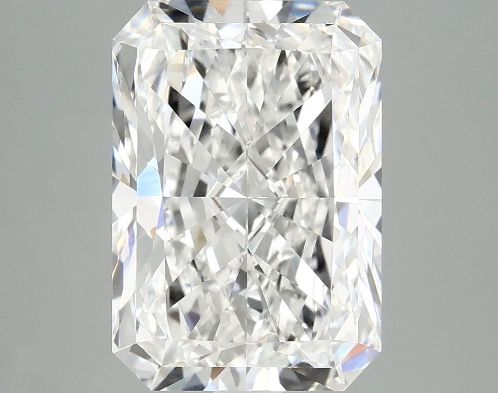 IGI Radiant 4.18ct E VVS2 - Loose Lab Diamond: IGI Radiant 4.18ct E VVS2 - Loose Lab Diamond Item Specifics: Source: This Is A Real Diamond Grown In A Lab Not Mined. Carat: 4.18 Cut: - Color: E Clarity: VVS2 Polish: EX Symmetry: EX Measurements: 1